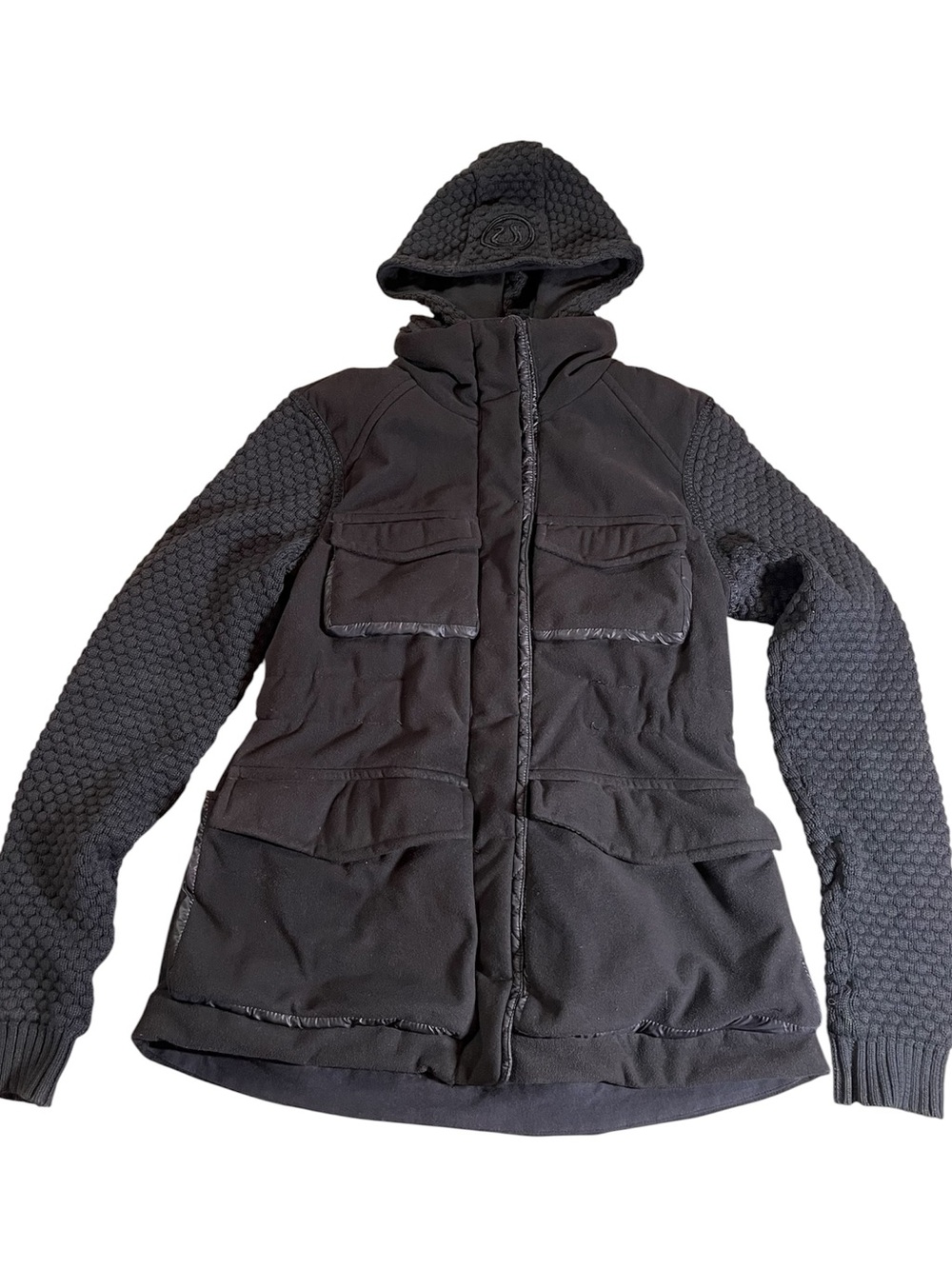Lululemon Miracle Jacket black removable hood
Size 6 - Picture 3 of 14